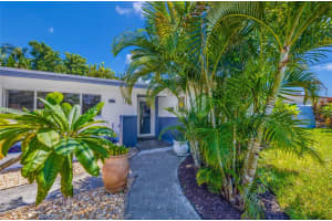 1320 Ne 27th Ave Pompano Beach, FL 33062 - MLS#A11887884