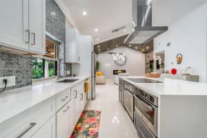 6252 Nw 65th Ter Parkland, FL 33067 - MLS#A11887895