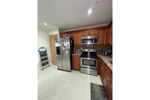 9204 Nw 49th Pl Sunrise, FL 33351 - MLS#A11887905