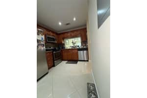 9204 Nw 49th Pl Sunrise, FL 33351 - MLS#A11887905