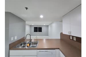 55 E 4th St 302 Hialeah, FL 33010 - MLS#A11887949