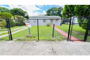 2450 Nw 60th St Miami, FL 33142 - MLS#A11887959