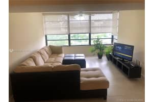 1715 Whitehall Dr 404 Davie, FL 33324 - MLS#A11887963