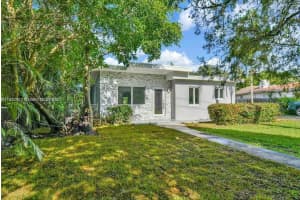 7902 Sw 67th Ave, South Miami