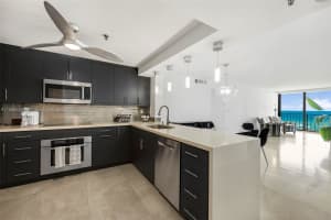 2625 Collins Ave 907 Miami Beach, FL 33140 - MLS#A11888002