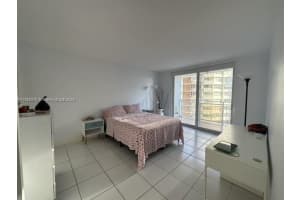 1801 S Ocean Dr 541 Hallandale Beach, FL 33009 - MLS#A11888016