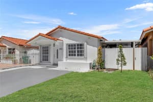 8811 Nw 112th Ter Hialeah Gardens, FL 33018 - MLS#A11888030