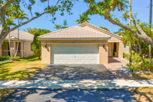 1536 Salerno Cir, Weston
