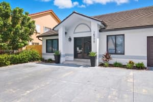 18775 Nw 80th Ave 18775 Hialeah, FL 33015 - MLS#A11888056