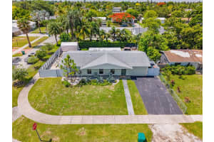 9104 Sw 180th St Palmetto Bay, FL 33157 - MLS#A11888059