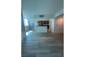 244 Biscayne Blvd 608, Miami