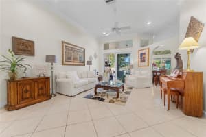 805 Lake Blvd Weston, FL 33326 - MLS#A11888085