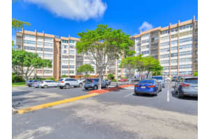 1000 Saint Charles Pl L4 Pembroke Pines, FL 33026 - MLS#A11888107