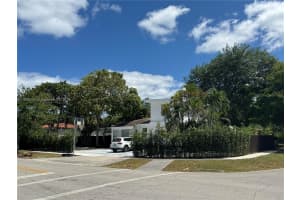 1000 Ne 134th St North Miami, FL 33161 - MLS#A11888124