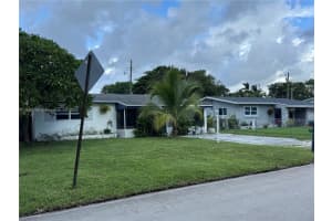 4641 Sw 25th Ter, Dania Beach