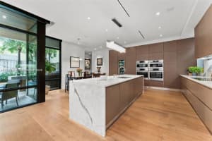 2803 Crystal Ct, Coconut Grove