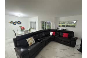 901 Sw 138th Ave 112c Pembroke Pines, FL 33027 - MLS#A11888180