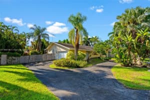 17900 Sw 83rd Ave Palmetto Bay, FL 33157 - MLS#A11888198