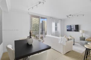 185 Se 14 Ter 1709 Miami, FL 33131 - MLS#A11888206