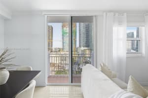 185 Se 14 Ter 1709 Miami, FL 33131 - MLS#A11888206