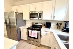 400 Ne 208th Ter 400 Miami, FL 33179 - MLS#A11888261