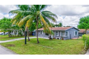 1631 Ne 32nd St Pompano Beach, FL 33064 - MLS#A11888280