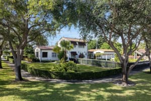 1291 Ne 102nd St, Miami Shores