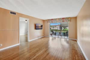 8980 S Hollybrook Blvd 208 Pembroke Pines, FL 33025 - MLS#A11888332