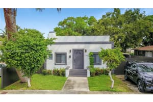 1545 Nw 53rd St, Miami