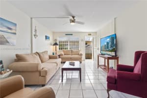 730 Pennsylvania Ave 210 Miami Beach, FL 33139 - MLS#A11888364