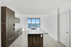 480 Ne 31st St 904, Miami