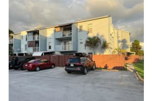 1725 W 60th St 105 Hialeah, FL 33012 - MLS#A11888411
