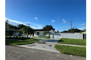 9335 Sw 17th St Miami, FL 33165 - MLS#A11888432