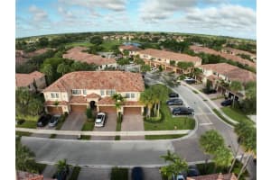 7277 Nw 108 Way 7277, Parkland