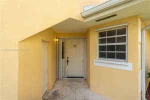 2221 SE 27th Dr, Homestead, FL 33035, Sold 10/04/25