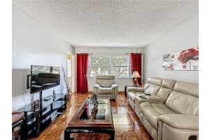 5001 Nw 34th St 205, Lauderdale Lakes