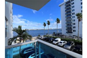 7501 E Treasure Dr 2c North Bay Village, FL 33141 - MLS#A11888494