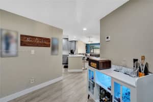 8106 Nw 15th Mnr 8106 Plantation, FL 33322 - MLS#A11888545