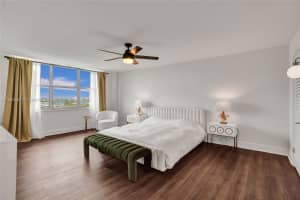 10000 W Bay Harbor Dr Ph23 Bay Harbor Islands, FL 33154 - MLS#A11888560