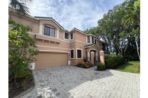 2603 Center Ct Dr 1-1, Weston