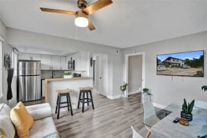 335 Sw 20th St 10 Fort Lauderdale, FL 33315 - MLS#A11888590