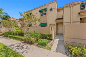 6534 Via Regina, Boca Raton