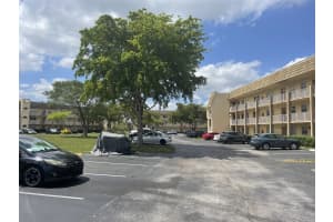 8285 Sunrise Lakes Blvd 202 Sunrise, FL 33322 - MLS#A11888661