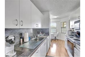 1151 Sw 128th Ter 402d Pembroke Pines, FL 33027 - MLS#A11888684