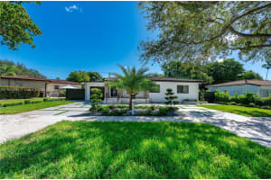 625 Miller Dr Miami Springs, FL 33166 - MLS#A11888698