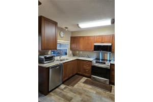 5242 Ne 6th Ave, Building D 27 D 27, Oakland Park
