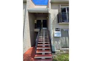 5242 Ne 6th Ave, Building D 27 D 27 Oakland Park, FL 33334 - MLS#A11888771