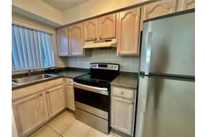 1274 Ne 40th St 2 Oakland Park, FL 33334 - MLS#A11888944