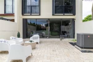 7691 Sw 103rd Pl, Miami
