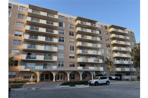 1455 N Treasure Dr 3c North Bay Village, FL 33141 - MLS#A11888975